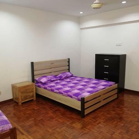 Sweethome For Travelers Seremban Eksteriør billede