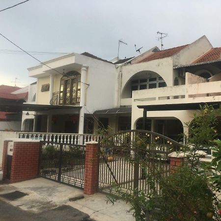 Sweethome For Travelers Seremban Eksteriør billede