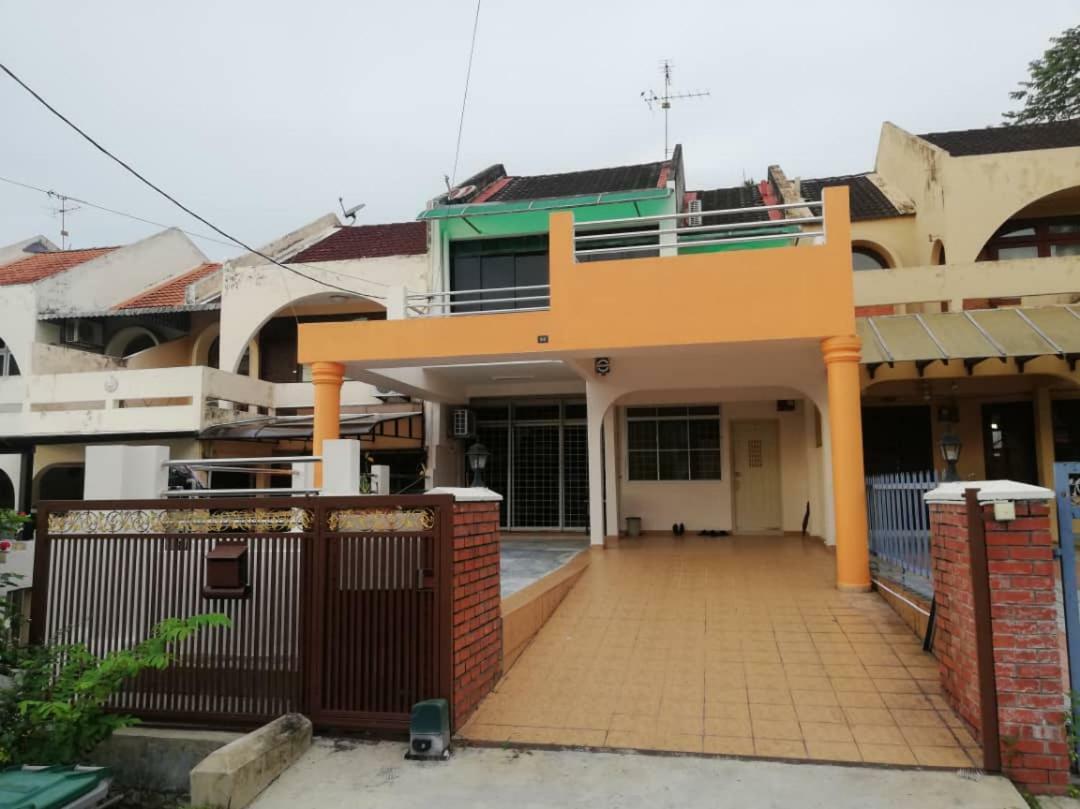 Sweethome For Travelers Seremban Eksteriør billede