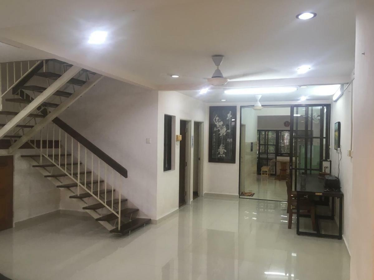 Sweethome For Travelers Seremban Eksteriør billede